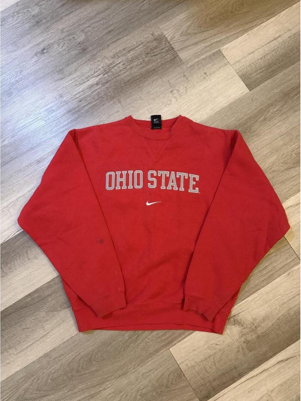 Vintage Ohio State Nike crewneck sweatshirt, size M #ohiostate #buckeyes